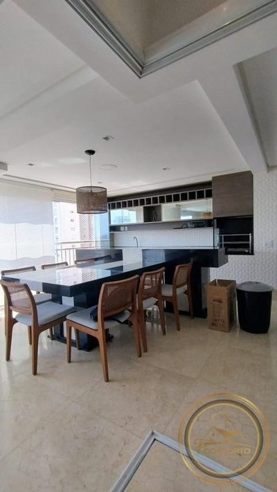 Apartamento, 3 quartos, 242 m² - Foto 2