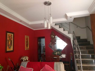 Casa, 4 quartos, 200 m² - Foto 1