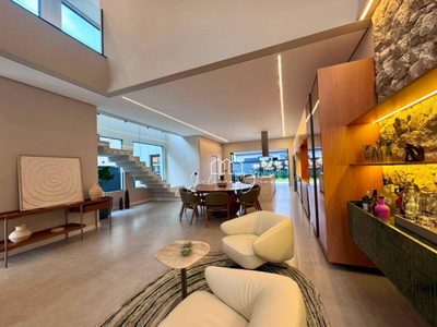 Sobrado, 3 quartos, 327 m² - Foto 4