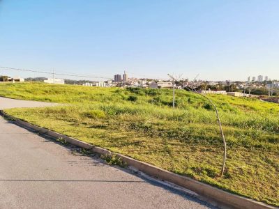 Loteamento e Condomínio, 559 m² - Foto 1