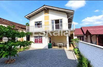 Casa, 3 quartos, 176 m² - Foto 1