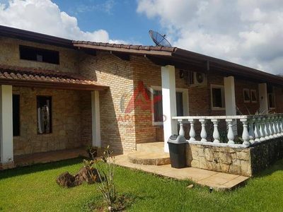 Casa, 6 quartos, 190 m² - Foto 1