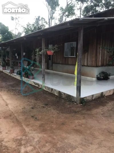 Casa, 5 quartos, 327 m² - Foto 2