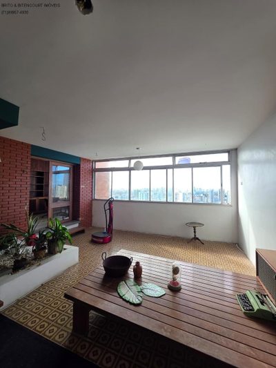 Apartamento, 3 quartos, 240 m² - Foto 1