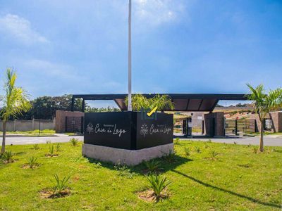 Loteamento e Condomínio, 300 m² - Foto 1