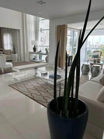 Apartamento, 3 quartos, 230 m² - Foto 2