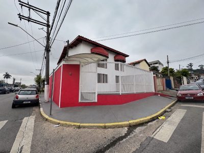 Casa, 4 quartos, 330 m² - Foto 3