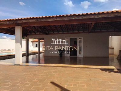 Chácara, 3 quartos, 1200 m² - Foto 1