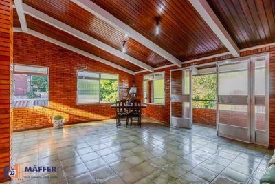 Casa, 6 quartos, 242 m² - Foto 1