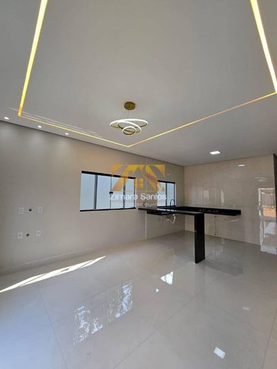 Casa, 2 quartos, 81 m² - Foto 1
