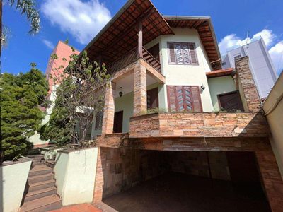 Casa, 5 quartos, 343 m² - Foto 1