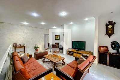 Casa, 2 quartos, 238 m² - Foto 1