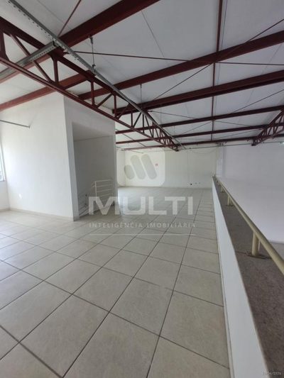 Casa, 1 quarto, 350 m² - Foto 1