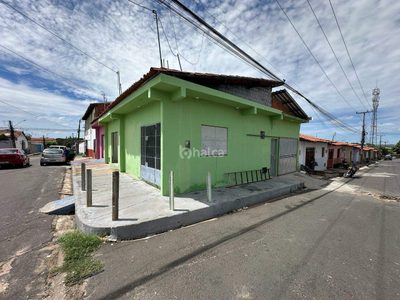 Casa, 2 quartos, 180 m² - Foto 1