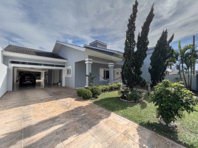 Casa, 5 quartos, 349 m² - Foto 1