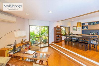 Apartamento, 3 quartos, 218 m² - Foto 2