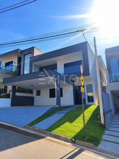 Casa, 3 quartos, 250 m² - Foto 1