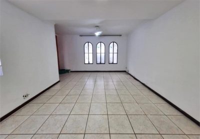 Sobrado, 3 quartos, 227 m² - Foto 1