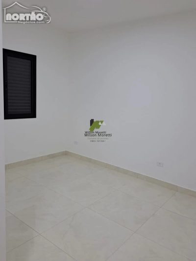 Casa, 5 quartos, 143 m² - Foto 5