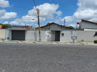 Casa, 4 quartos, 230 m² - Foto 1