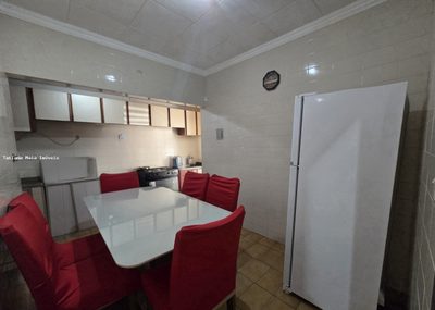 Casa, 3 quartos, 200 m² - Foto 2