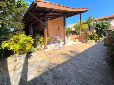 Casa, 6 quartos, 334 m² - Foto 1