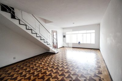 Casa, 3 quartos, 250 m² - Foto 3