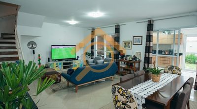 Casa, 4 quartos, 240 m² - Foto 1