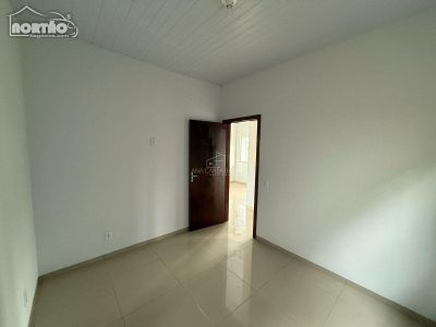 Casa, 3 quartos, 60 m² - Foto 2
