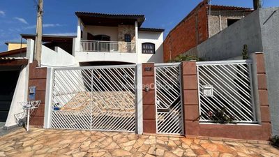 Casa, 4 quartos, 209 m² - Foto 2