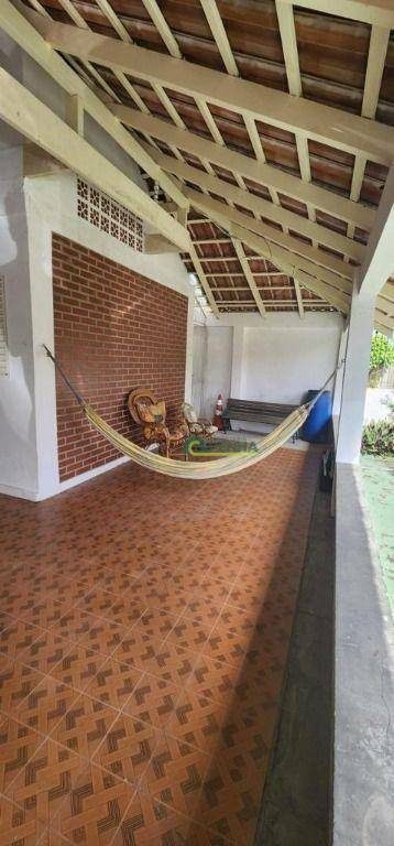 Casa, 4 quartos, 295 m² - Foto 1