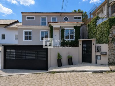 Casa, 6 quartos, 270 m² - Foto 1