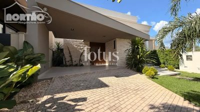 Casa, 1 quarto, 226 m² - Foto 2
