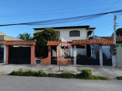 Casa, 4 quartos, 185 m² - Foto 1