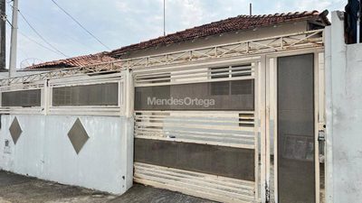 Casa, 2 quartos, 250 m² - Foto 1