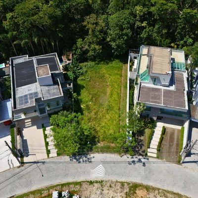 Loteamento e Condomínio, 553 m² - Foto 1