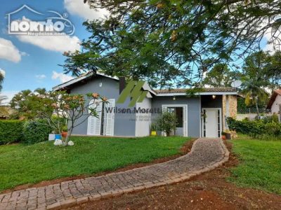 Casa, 5 quartos, 205 m² - Foto 3