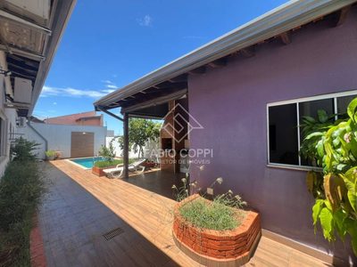 Casa, 4 quartos, 238 m² - Foto 3