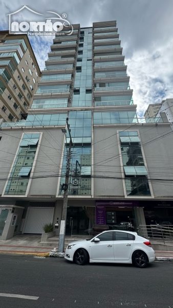 Casa, 4 quartos, 136 m² - Foto 1