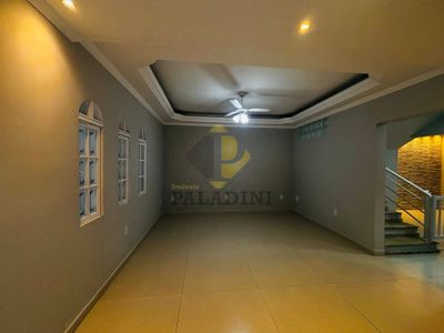 Casa, 3 quartos, 235 m² - Foto 4