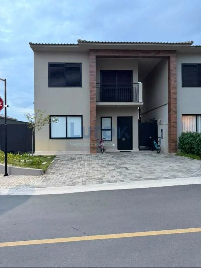 Casa, 3 quartos, 121 m² - Foto 1