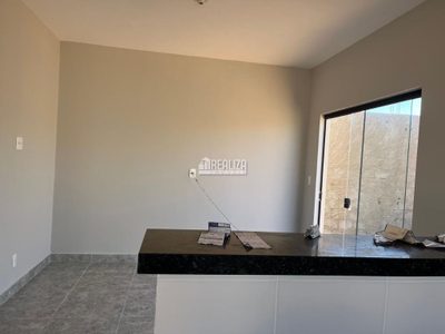 Casa, 2 quartos, 80 m² - Foto 1