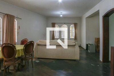 Casa, 3 quartos, 180 m² - Foto 1