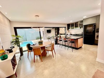 Casa, 4 quartos, 215 m² - Foto 3