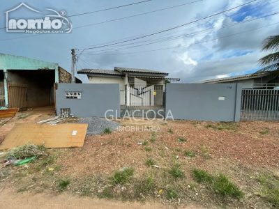 Casa, 3 quartos, 82 m² - Foto 1