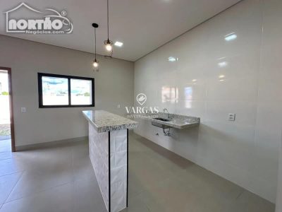 Casa, 3 quartos, 102 m² - Foto 4