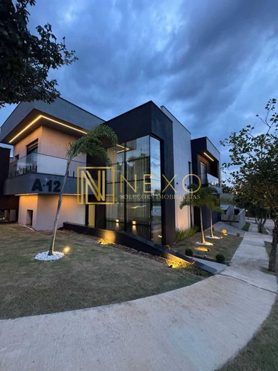Casa, 3 quartos, 270 m² - Foto 1