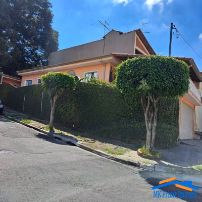 Casa, 3 quartos, 246 m² - Foto 1