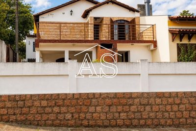 Casa, 4 quartos, 150 m² - Foto 1