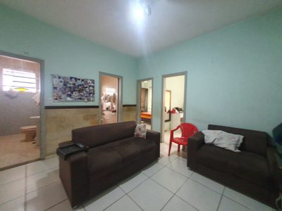 Casa, 2 quartos, 229 m² - Foto 1